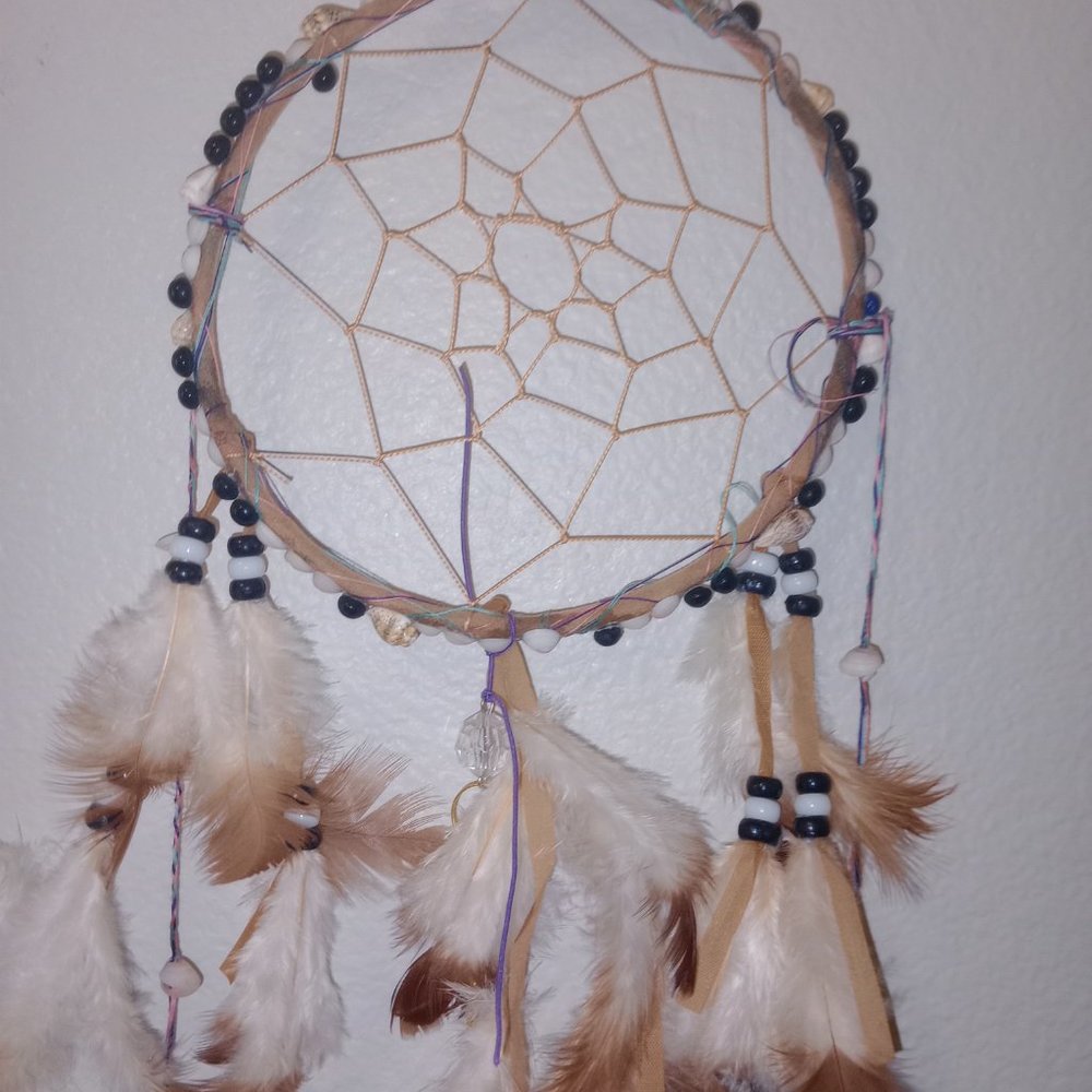 A dreamcatcher - Picture 3 of 4